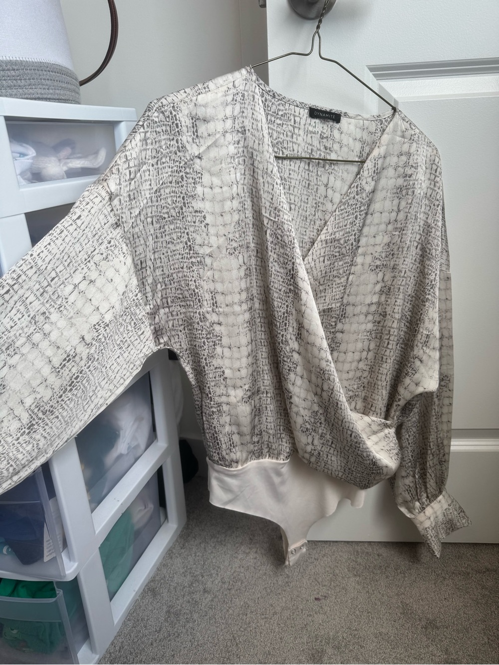 Dynamite Neutral Snake-Print V-Neck Top